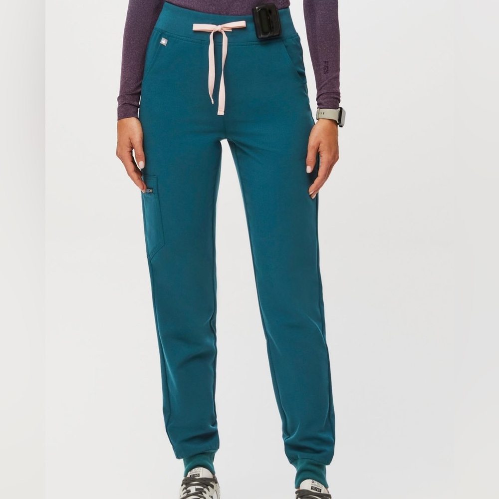 FIGS! High waisted Zamora Jogger!